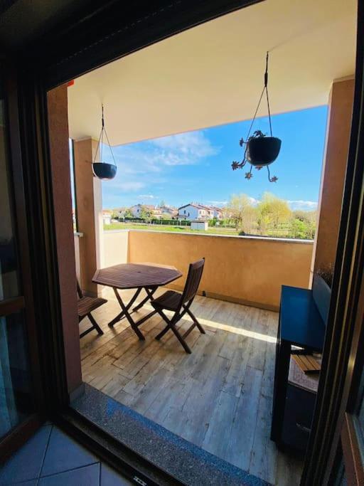 Intero Bilocale Con Terrazzo Vicino A Milano Appartement Mairano Buitenkant foto