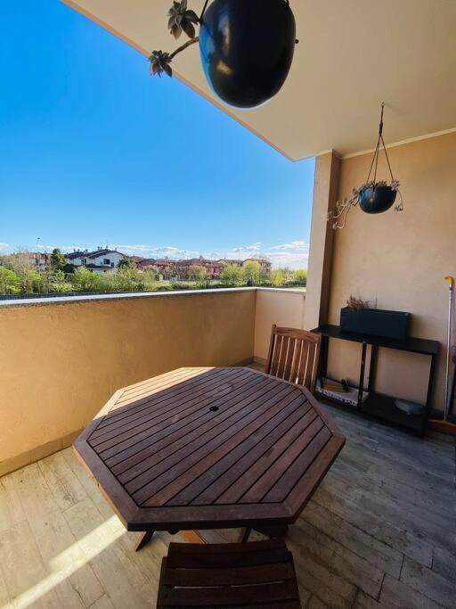 Intero Bilocale Con Terrazzo Vicino A Milano Appartement Mairano Buitenkant foto